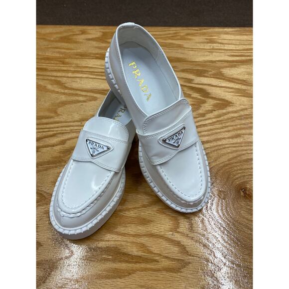 Prada Spazzolato Logo Platform Leather Loafers size 38 NWOB - Picture 2 of 10